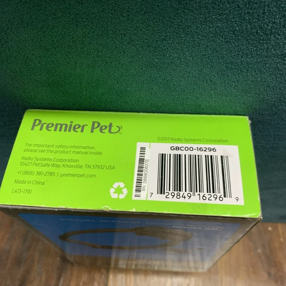 Premier Pet Dog Bark Collar, Discourage Barking & Whining, 15 Levels SEALED NEW